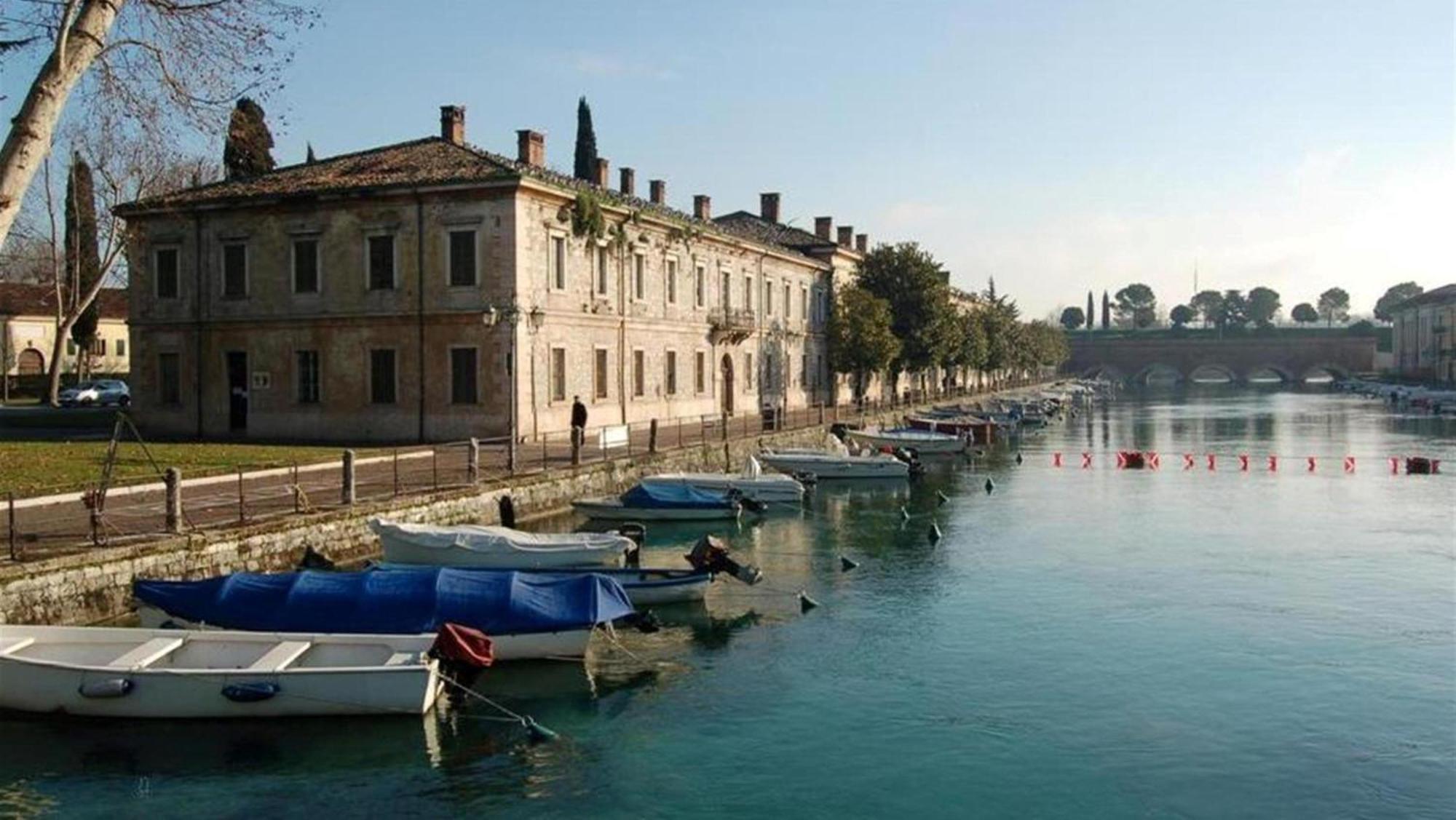 Appartamento Peschiera Peschiera del Garda Exterior foto
